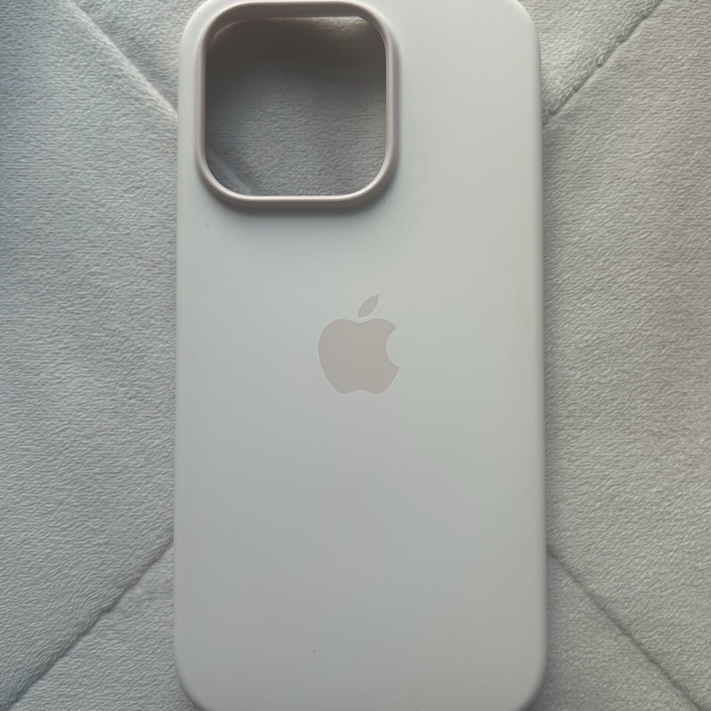 Apple Light Pink iPhone 14 Pro Case